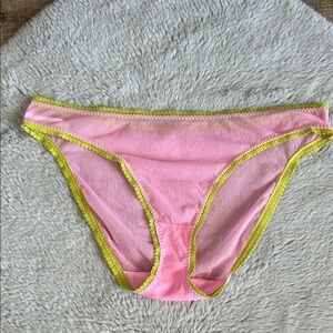 On Gossamer Nylon Mesh Panty L